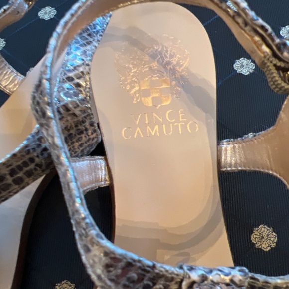 Vince Camuto sandals - Picture 2 of 2